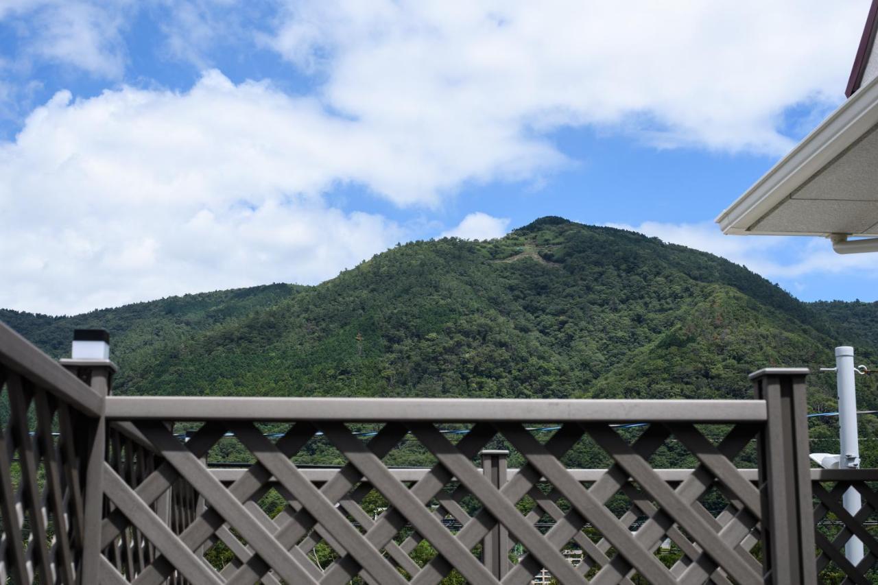 和光荘 Harmonious Light South Villa Hakone Exterior foto